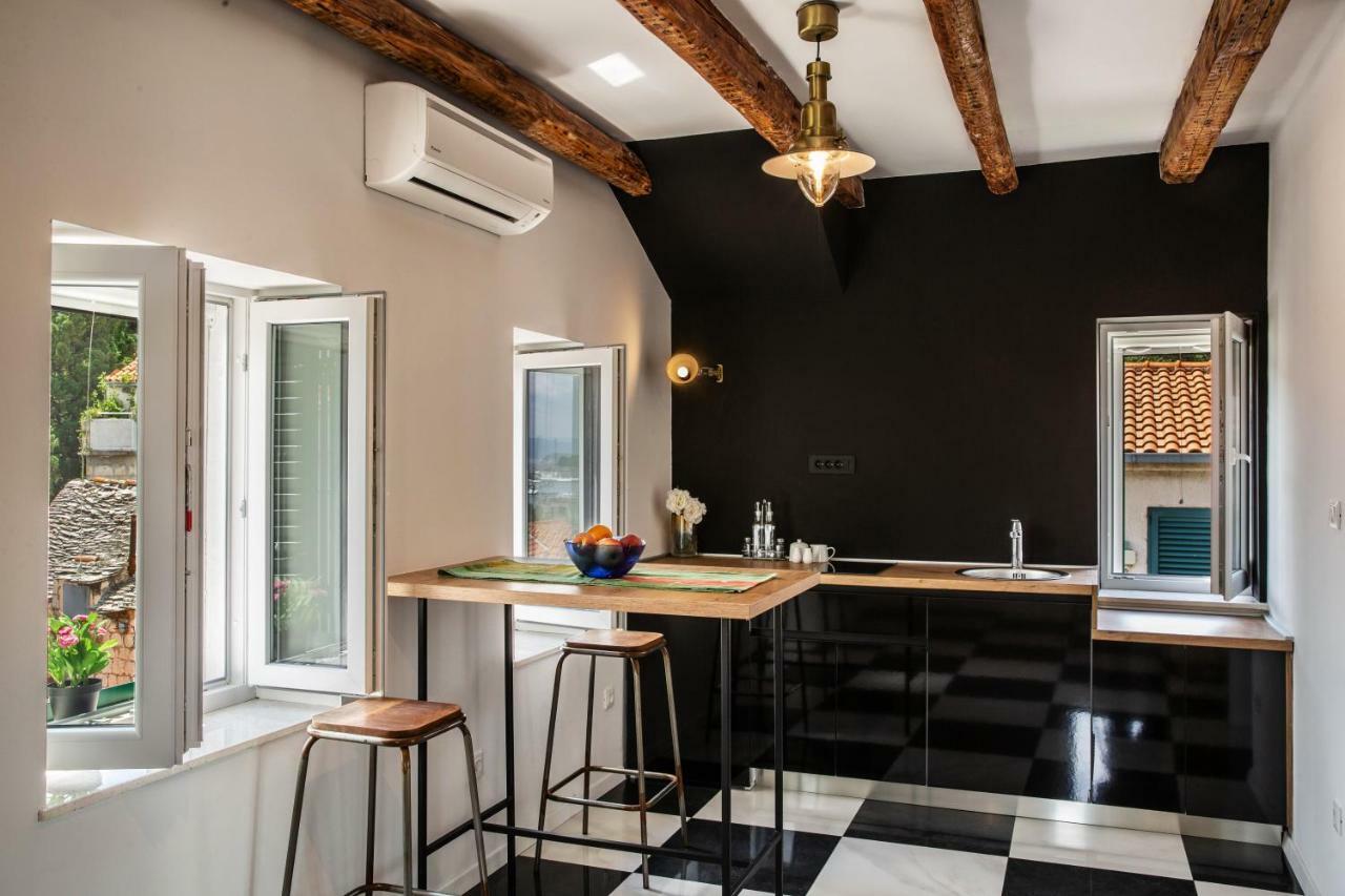 Apartment Smile Lux With View Split Bagian luar foto