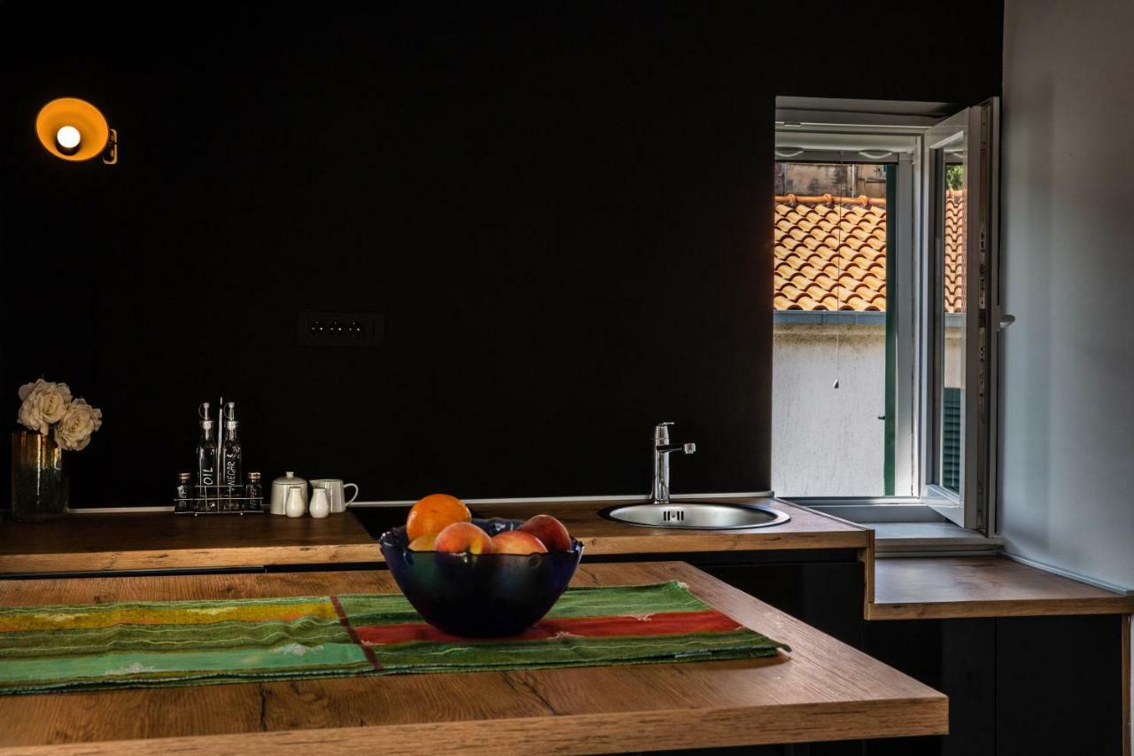 Apartment Smile Lux With View Split Bagian luar foto
